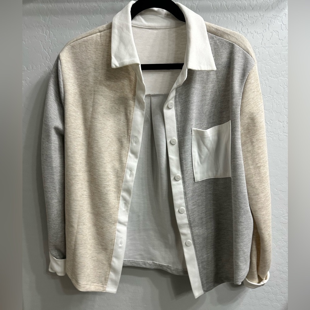 Brand new never worn color block button down size medium